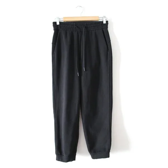 Lululemon Loungeful High-Rise Cropped Jogger 24" / Size 4 / Black Fleece - Picture 4 of 10